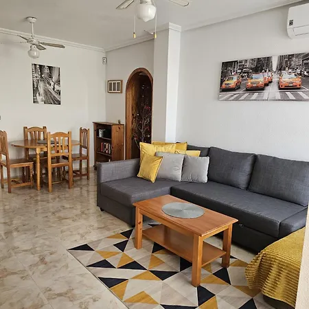 Casa Stefania, Lomas De Cabo Roig Area, 2 Bed , 2 Terraces And Beautiful Swimming Pool Apartment Dehesa de Campoamor (Orihuela Costa)